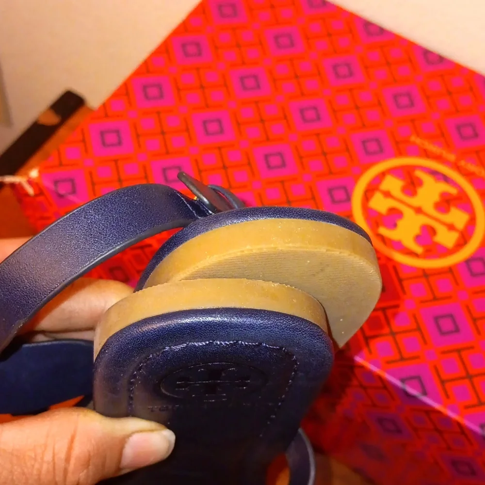 Tory Burch sandals 6.5. - Picture 6 of 7
